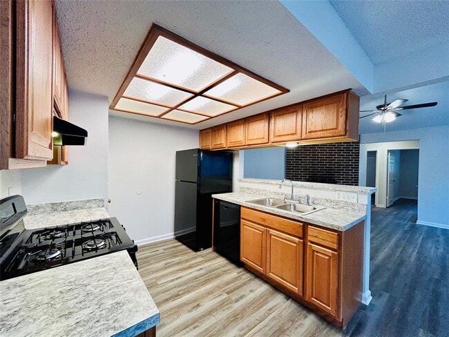 Building Photo - 9317 Kempler Dr