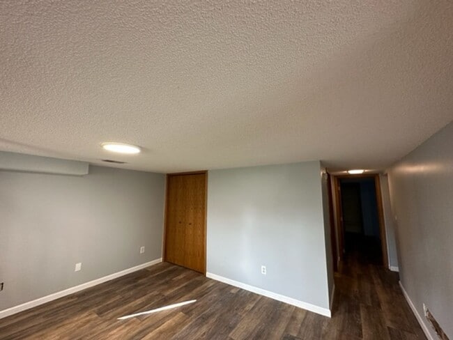 Building Photo - Updated 4 Bedroom Split-Level Home – Available June 1