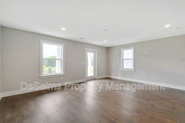 Building Photo - 759 Mill Creek Meadow Dr