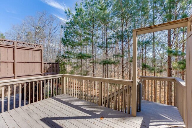 Building Photo - 6925 Fellowship Ln