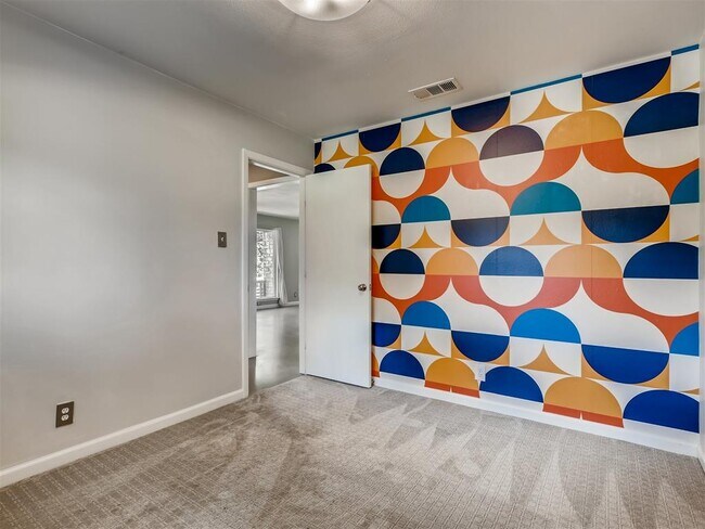 Building Photo - 2500 Candlewood Ct