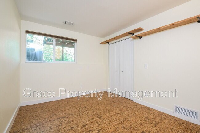 Building Photo - 4608 Greenbriar Ct