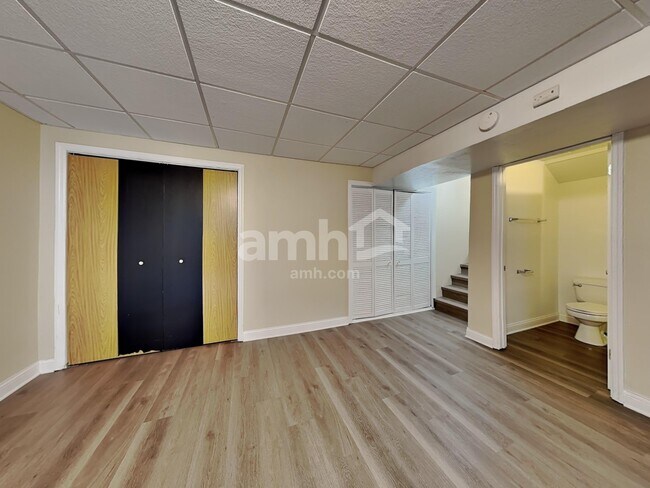 Building Photo - 2 Hastings Ct