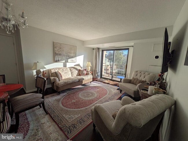 Building Photo - 2111 Wisconsin Ave NW