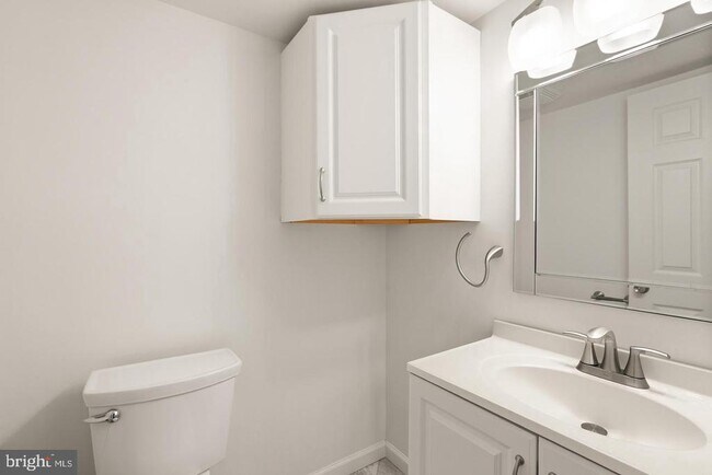 Building Photo - 8902 Huxley Ct
