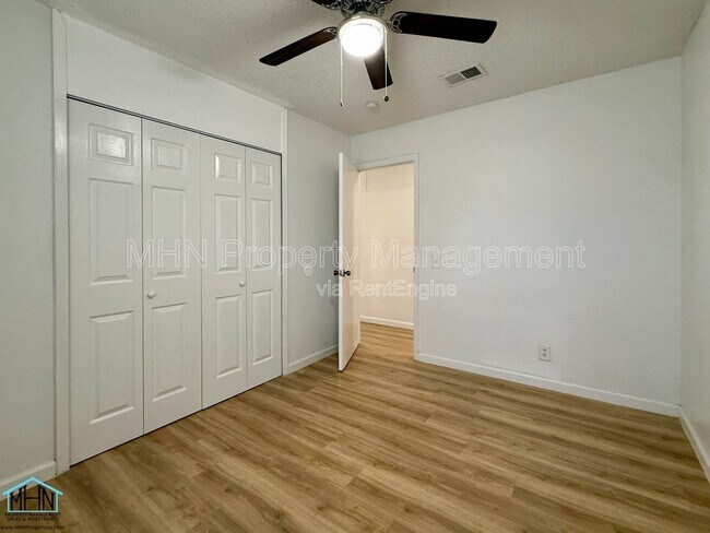 Building Photo - 9607 Gold Hl Dr