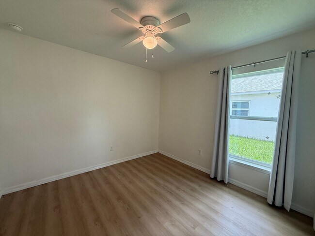 Building Photo - ***COMING SOON *** Modern Open-Concept Home Near I-75 & Downtown Ocala AVAILABLE SEPTEMBER 1