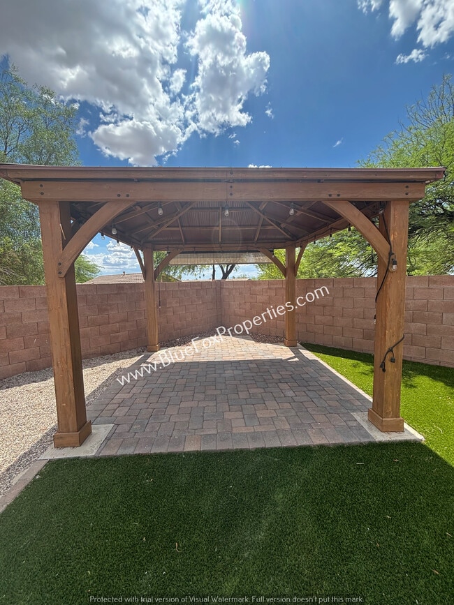 Building Photo - 9978 E Apache Rain Dr