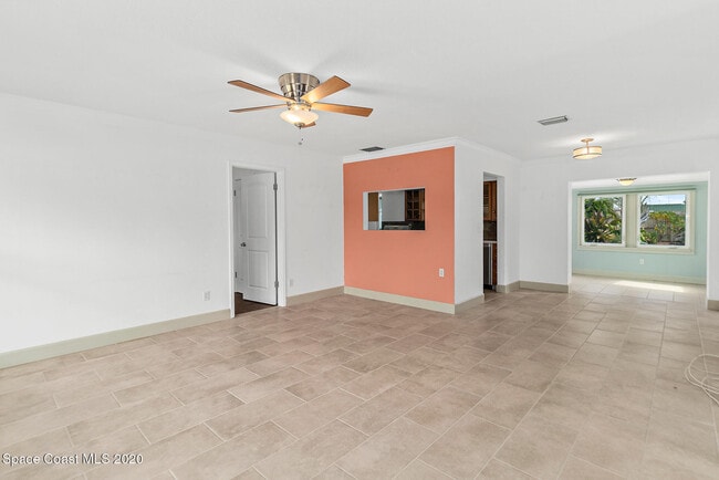 Building Photo - 2157 Barracuda Ave