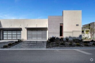 Building Photo - MacDonald Highlands Beauty With Awesome Views