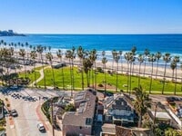 Building Photo - 8405 El Paseo Grande