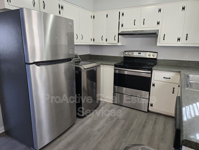 Building Photo - 3875 Wake Cir