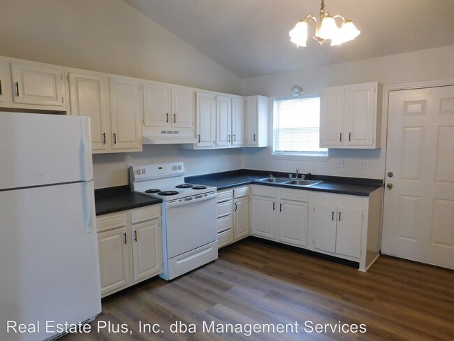 Building Photo - 419 Stoneyhill Trail