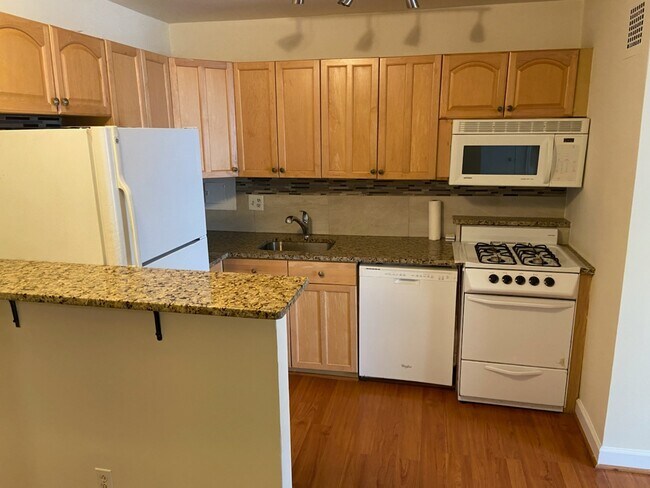 Primary Photo - 2401 H St NW