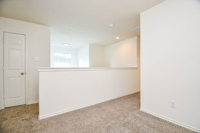 Building Photo - 5607 Stonecloud Ln