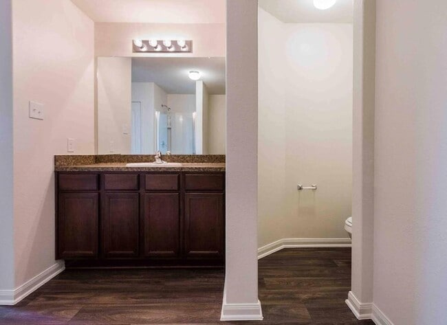 Building Photo - 112 Blue Crest Ln