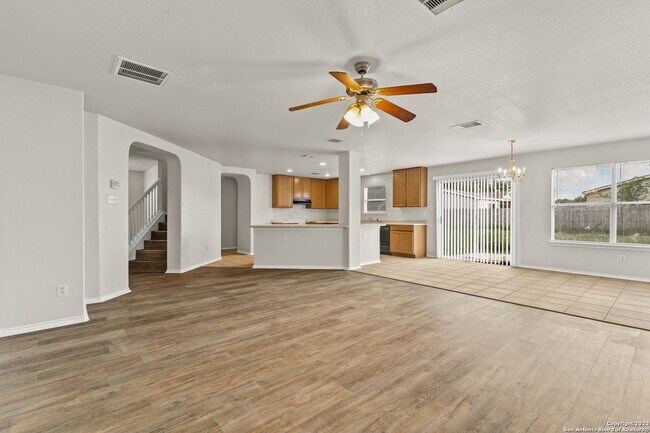 Building Photo - Spacious 4/2/2 in Meadows at Bridgewood