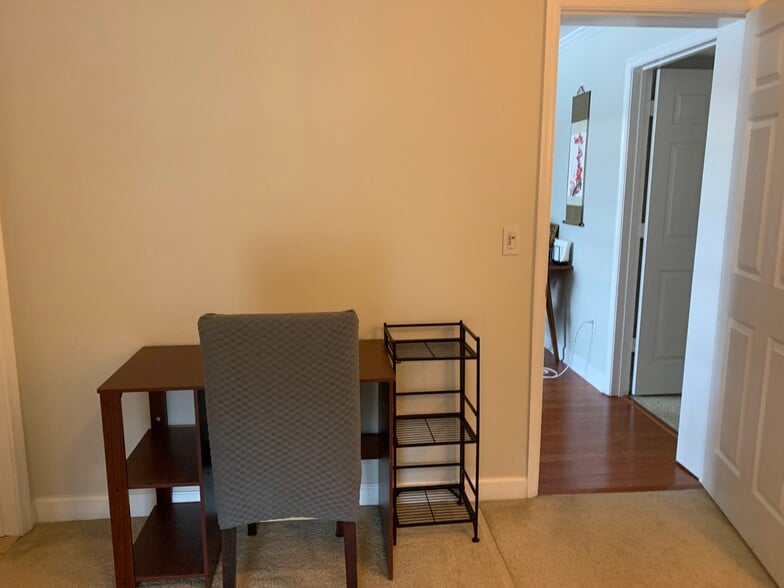 Building Photo - 5414 1st Pl NW