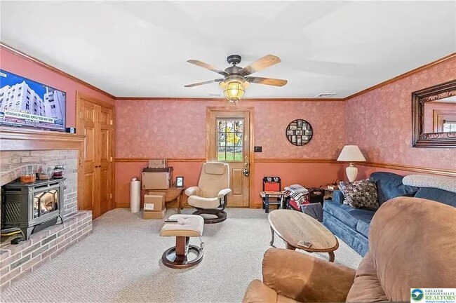 Building Photo - 2084 Johnston Dr