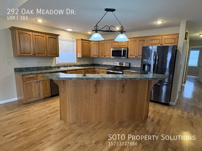 Building Photo - 292 Oak Meadow Dr
