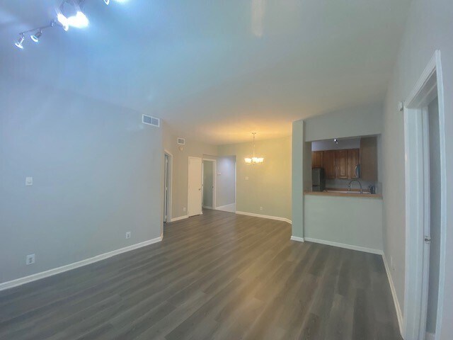 Building Photo - 2209 S Braeswood Blvd