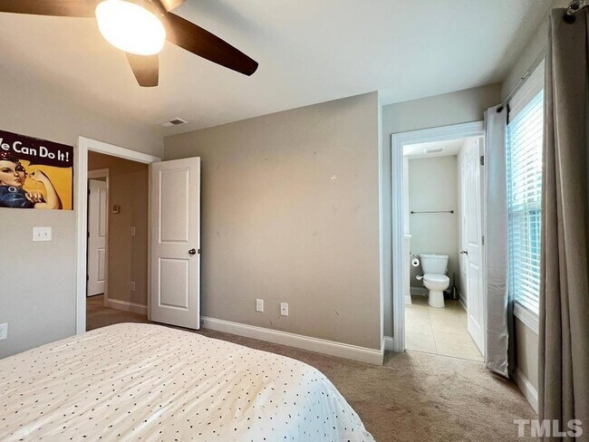 Building Photo - 737 Lampwick Ln