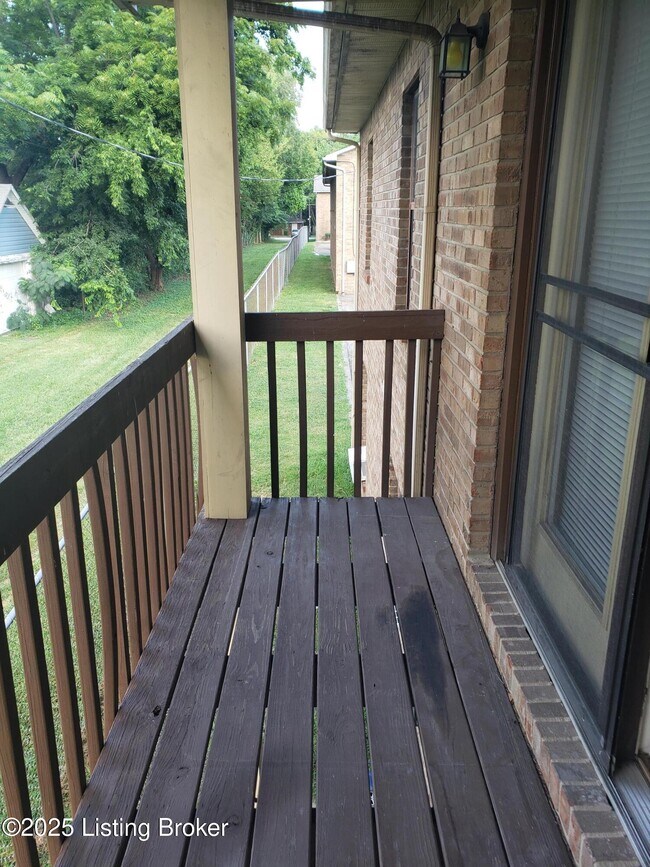 Building Photo - 100 E Florence Ave