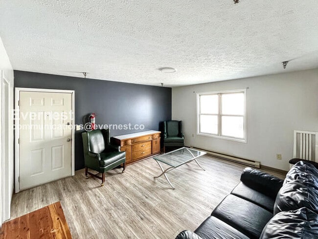 Building Photo - 210 Lower Consol Rd NW