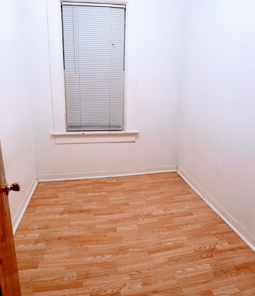 Building Photo - 2934 S Keeley St