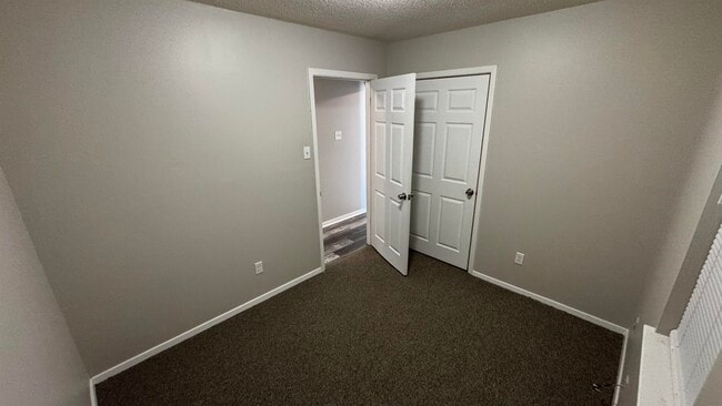 Building Photo - 4264 Double Tree St