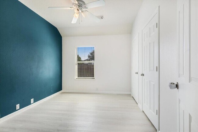 Building Photo - 29927 Sunwillow Creek Dr