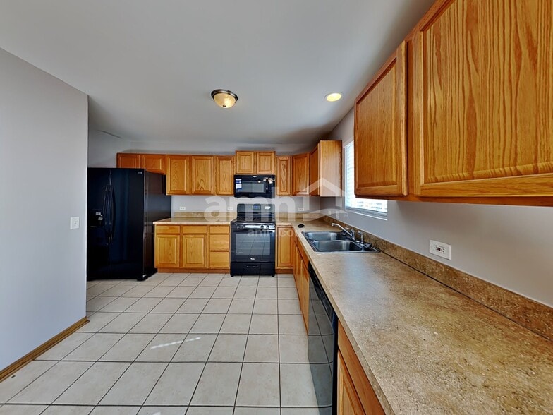 Building Photo - 2917 W Country Club Ave