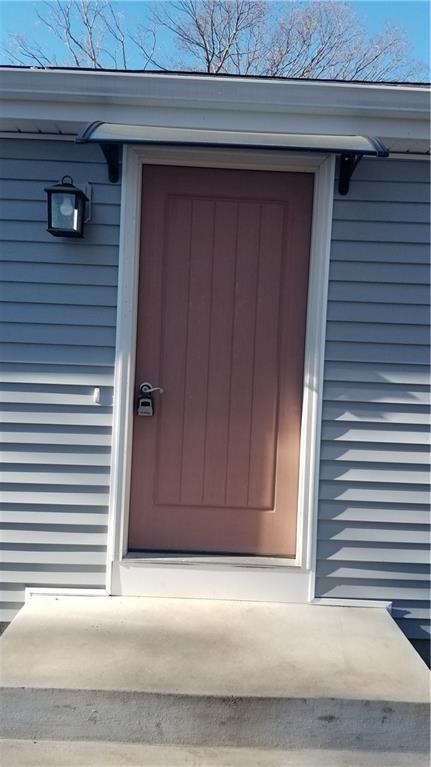 Building Photo - 8 Deluca St