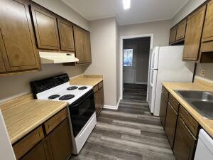 Building Photo - 4585 Hickory Dr