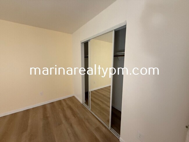 Building Photo - 114 Carolina St