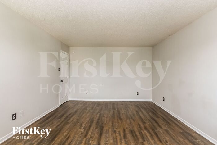 Building Photo - 8440 Wanda Lake Dr