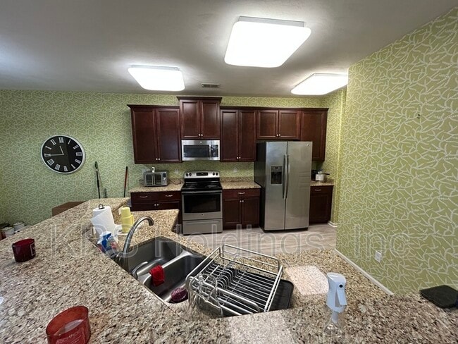 Building Photo - 5210 Moreland St