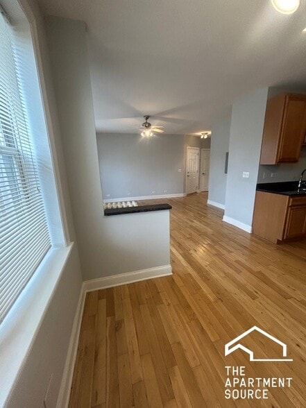 Building Photo - 2900 N Kolmar Ave