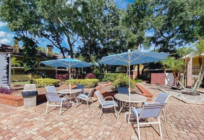 Building Photo - 8635 Mallard Reserve Dr