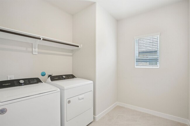 Building Photo - 1567 King Rnch Rd