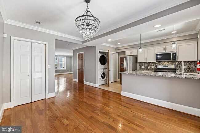 Building Photo - 1226 Carrollsburg Pl SW