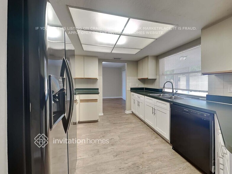 Building Photo - 2991 62nd Ave S