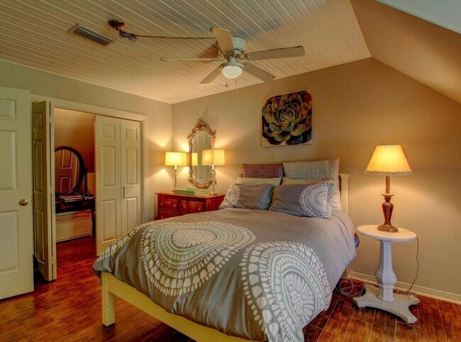 Building Photo - Executive Lakefront Retreat with Private P...