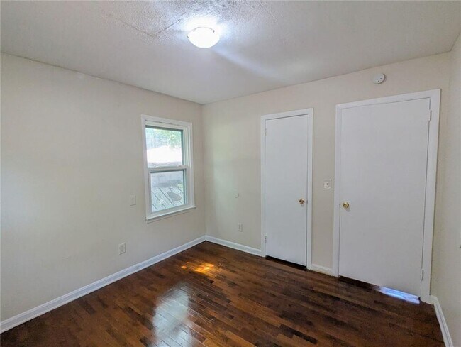 Building Photo - 2820 Cardo Dr NW