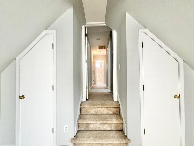 Building Photo - 5208 Autumn Woods Dr
