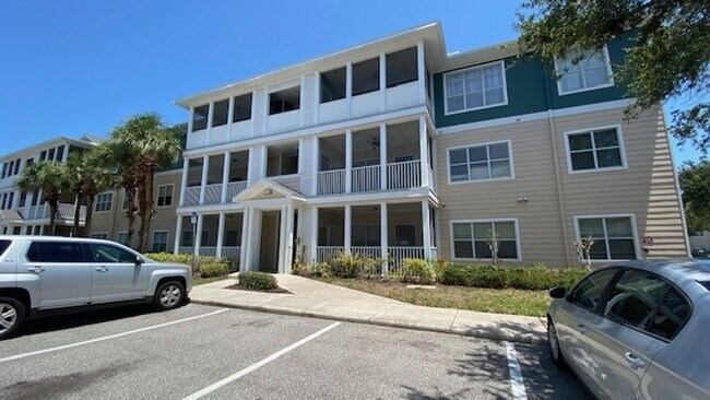 Building Photo - Beautiful 2/2 Condo Fully Remodeled!! A Must See to Appreciate!!