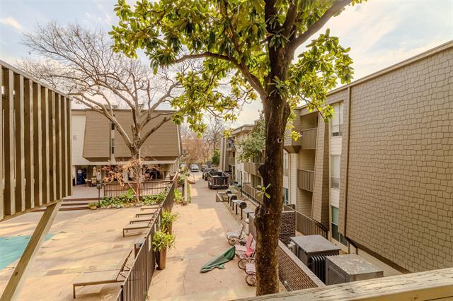 Building Photo - 4859 Cedar Springs Rd