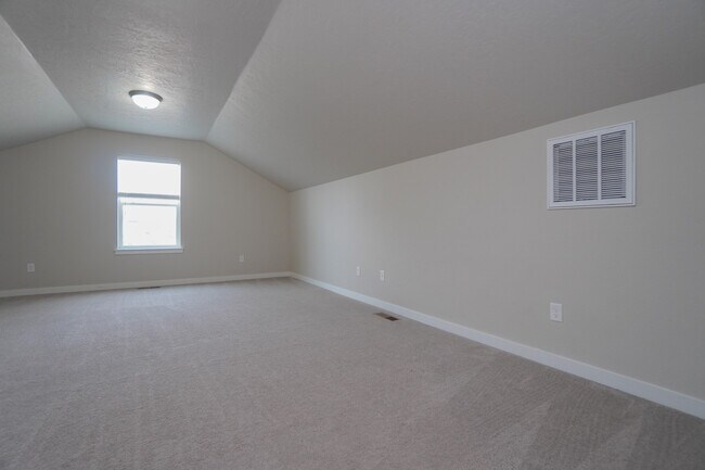 Building Photo - 3154 N Greengate Wy