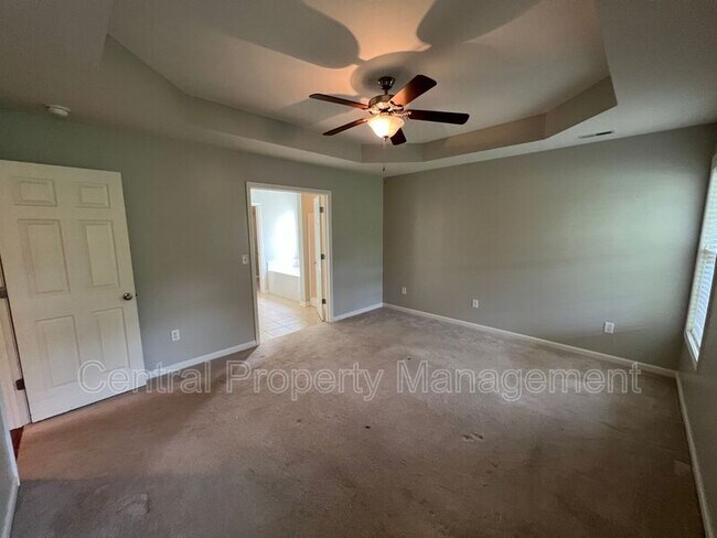 Building Photo - 107 Shalom Dr