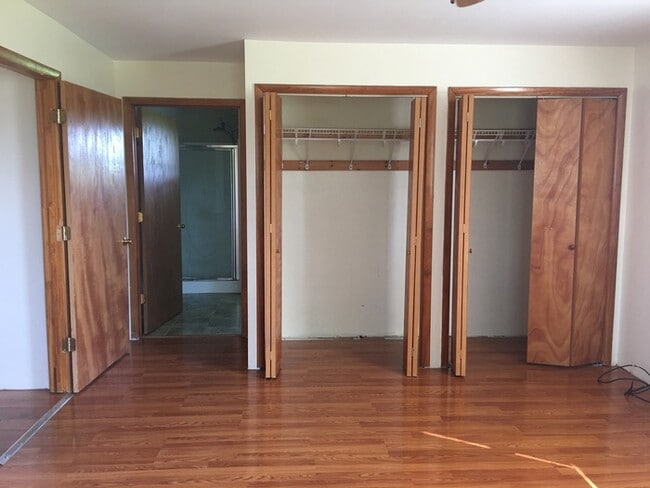 Building Photo - Beautiful secluded 4 bedroom 2.5 bath home with 2 stall detached garage and descent sized yard